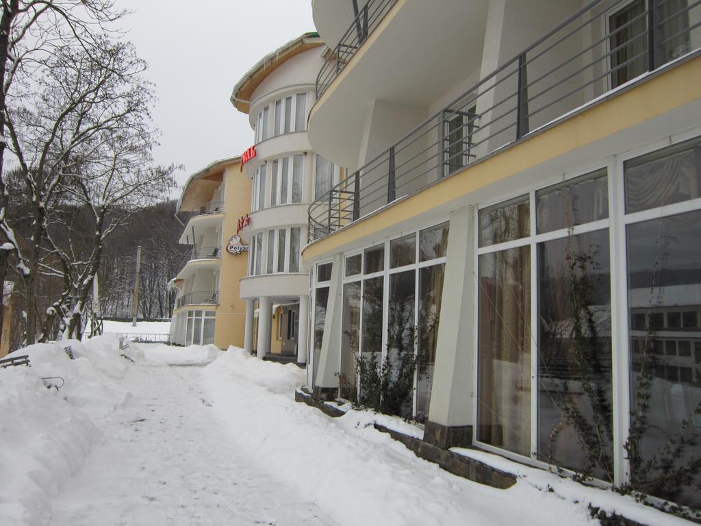 Quelle Polyana Hotell Exteriör bild