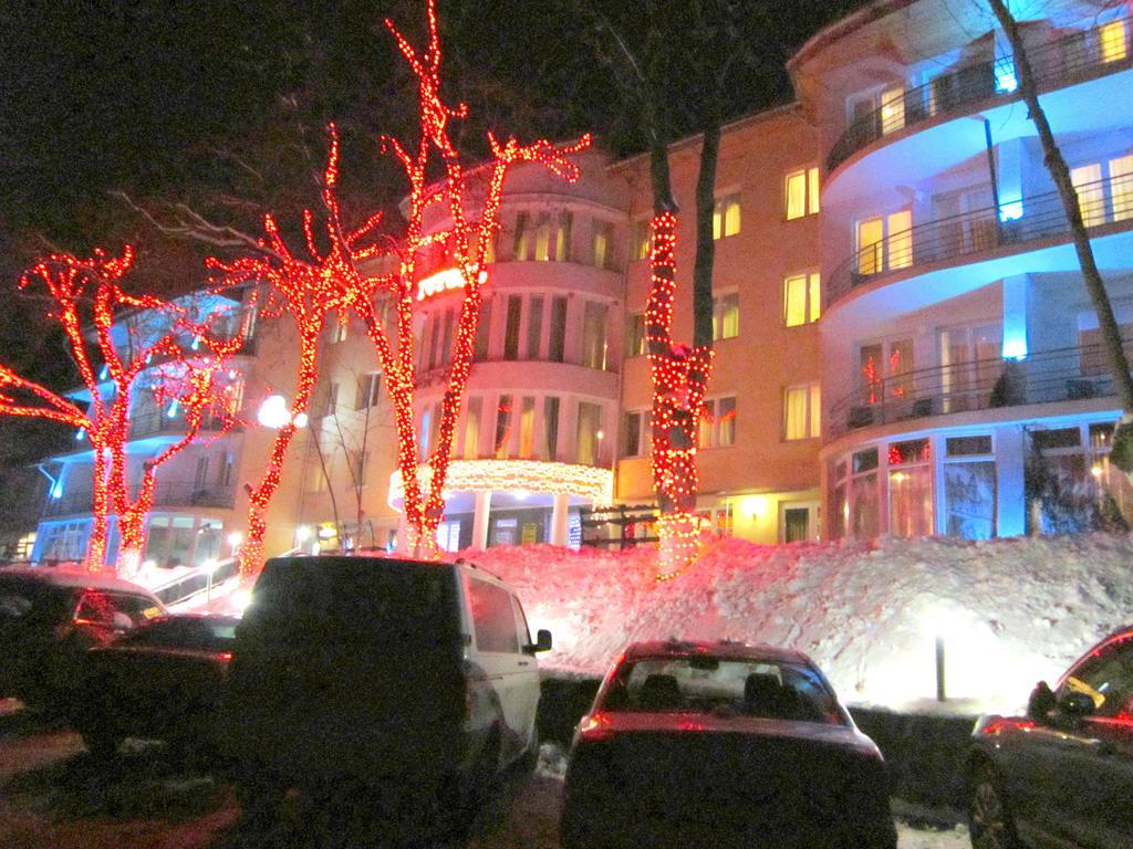 Quelle Polyana Hotell Exteriör bild